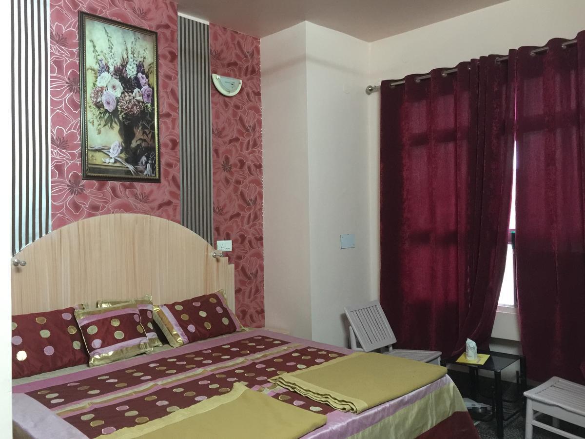 Harsh Hotel Suratgarh Exterior foto