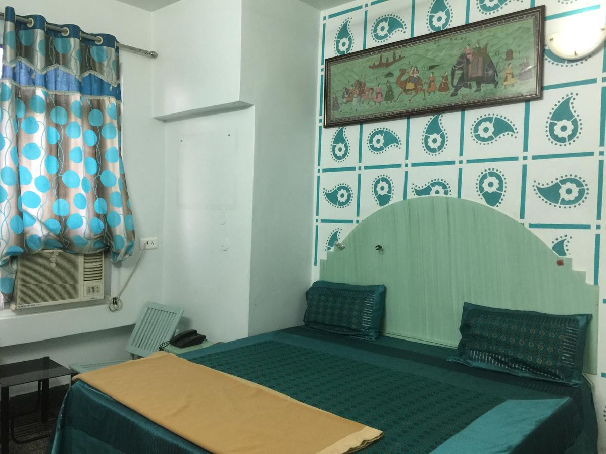 Harsh Hotel Suratgarh Exterior foto