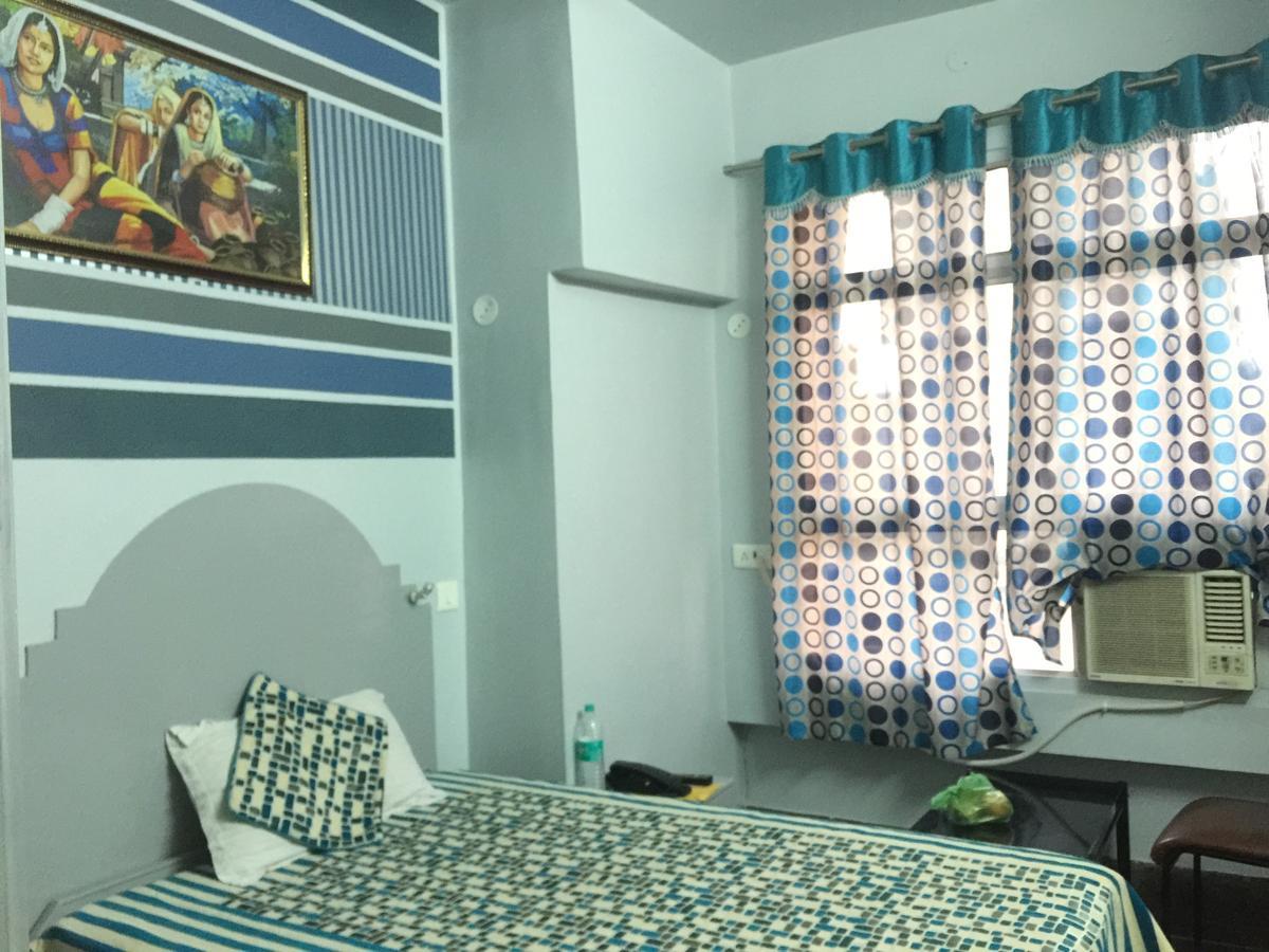 Harsh Hotel Suratgarh Zimmer foto